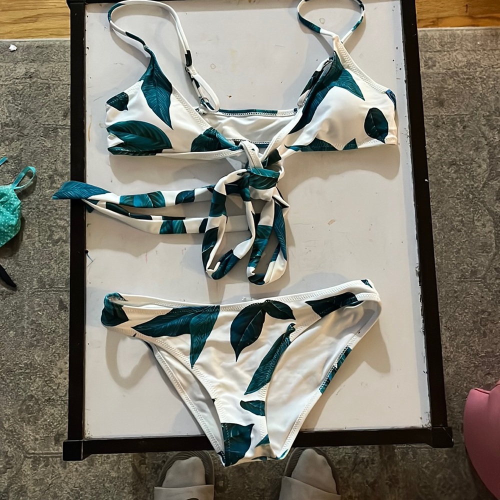 Bathing suit